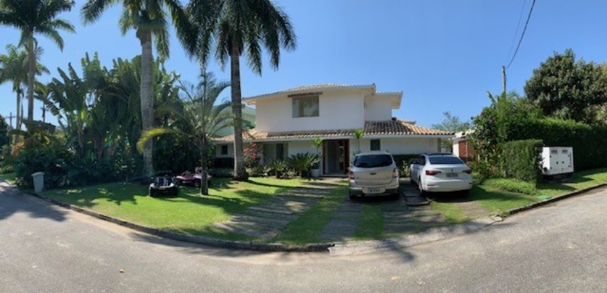 Magnífica Residência em Frente ao Mar no Portobello