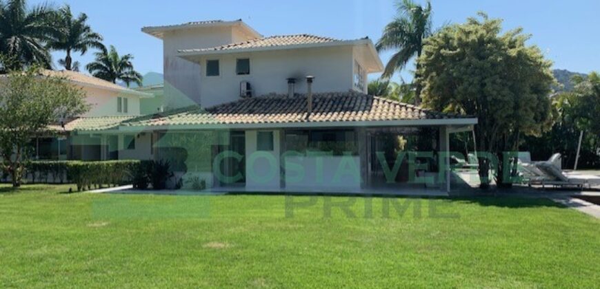 Aconchegante Residência em Frente ao Mar no Portobello