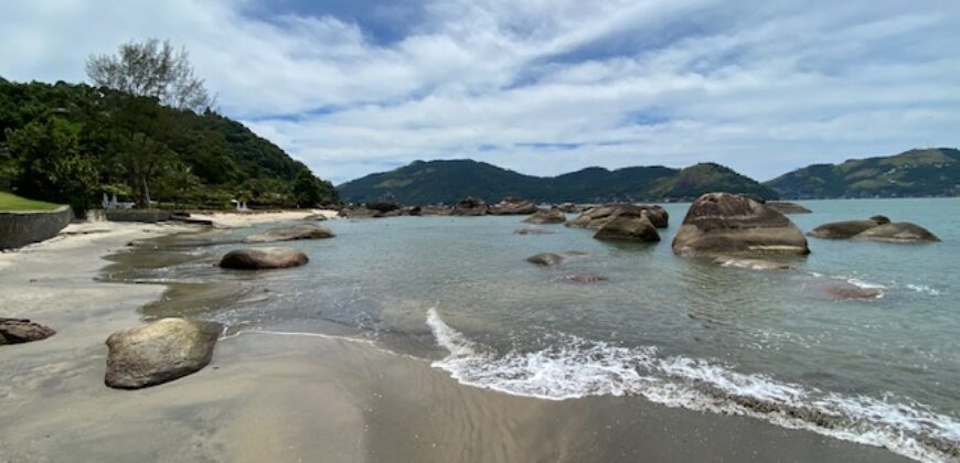 Bela Residência em Frente ao Mar no Portobello