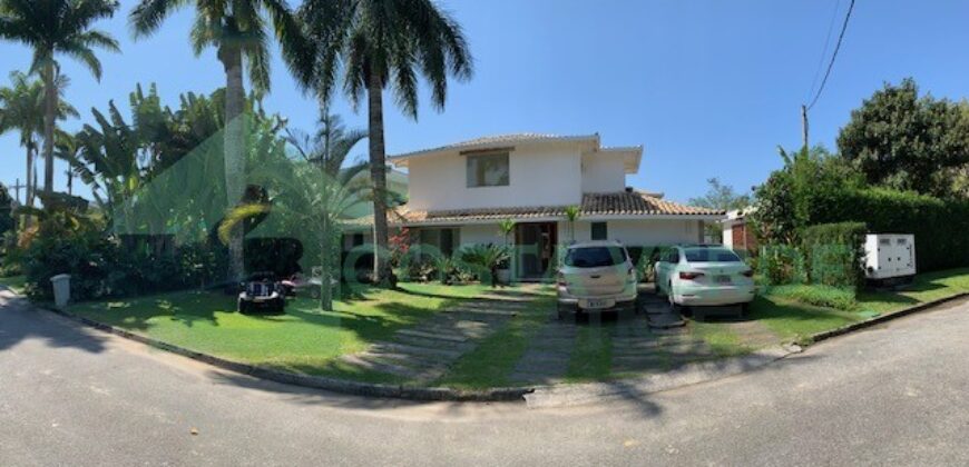 Aconchegante Residência em Frente ao Mar no Portobello